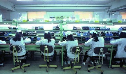 　“在電子廠必須忍受討厭的人？不，有更好辦法?！?></i><em>5</em>
          <p>　“在電子廠必須忍受討厭的人？不，有更好辦法。”</p>
          <span>在電子廠招聘信息頻現(xiàn)的職場(chǎng)，學(xué)會(huì)與討厭的人相處很重要?？烧\(chéng)意溝通、明確界限、減少···</span> </a></li>
        
      </ul>
    </div>
    <div   id=