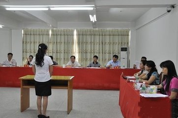 “電子廠招聘信息滿滿，領(lǐng)導(dǎo)不認(rèn)可工作就沒辦法？錯，方法多著呢?！?></i><em>3</em>
          <p>“電子廠招聘信息滿滿，領(lǐng)導(dǎo)不認(rèn)可工作就沒辦法？錯，方法多著呢?！?/p>
          <span>在電子廠招聘信息廣泛的職場，領(lǐng)導(dǎo)不認(rèn)可工作怎么辦？明確工作目標(biāo)、揣摩意圖等，以積···</span> </a></li>
        
        <li><a href=