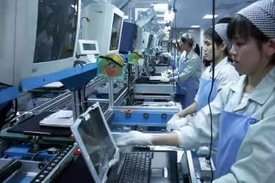 《夏日高溫下的掙扎：電子廠招聘，為何成了生活的救命稻草?》
